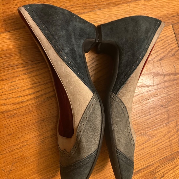 Rue du Jour Green and Tan Suede Heels (Sz 38) - Picture 2 of 3